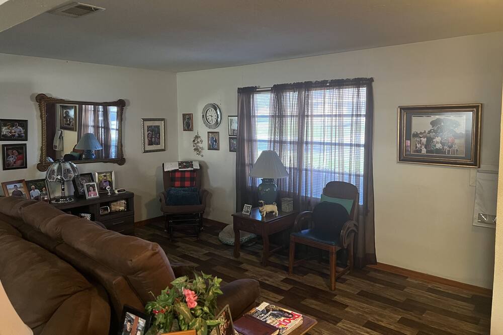Photo of Livingroom in Greenville
