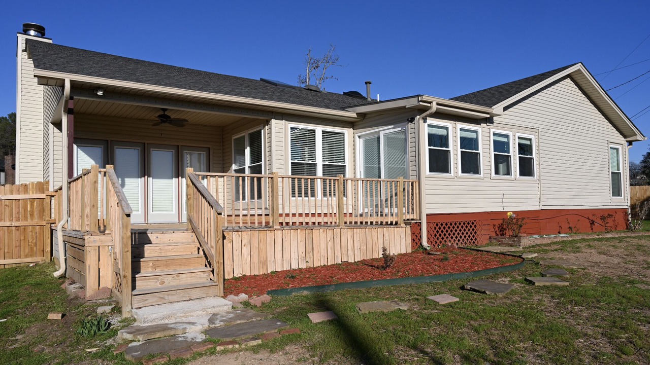 Photo of Outdoor in Reservoir