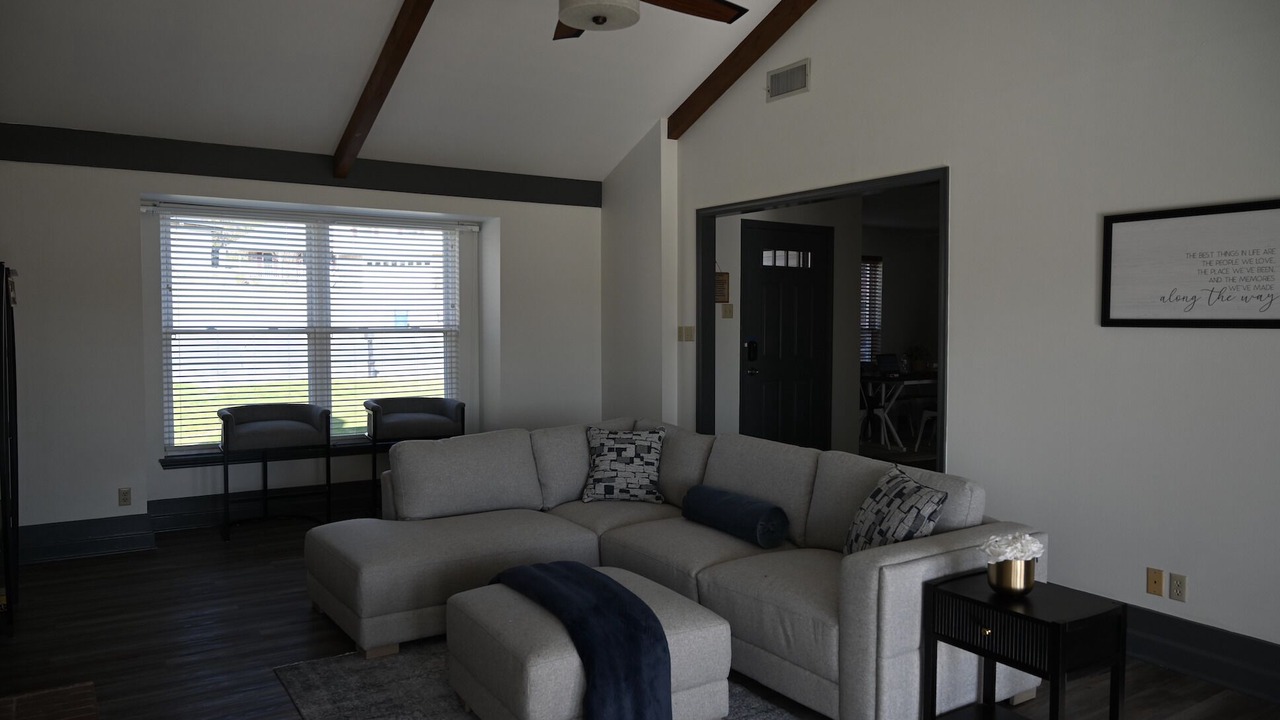 Photo of Livingroom in Reservoir