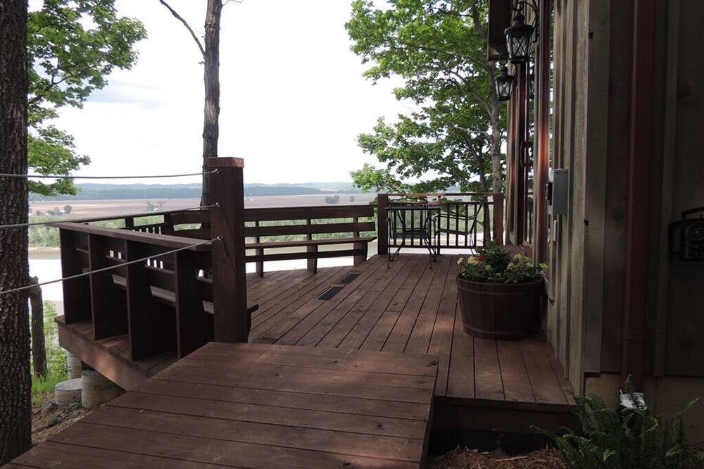 Photo of Outdoor in Treloar