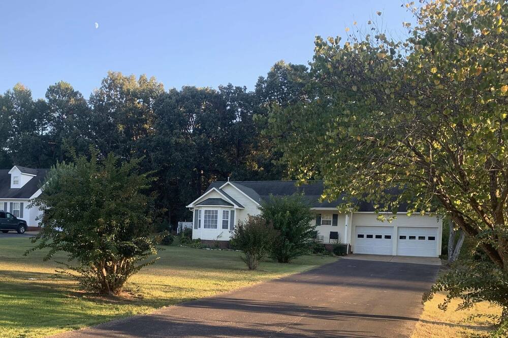Photo of Outdoor in Olivehill
