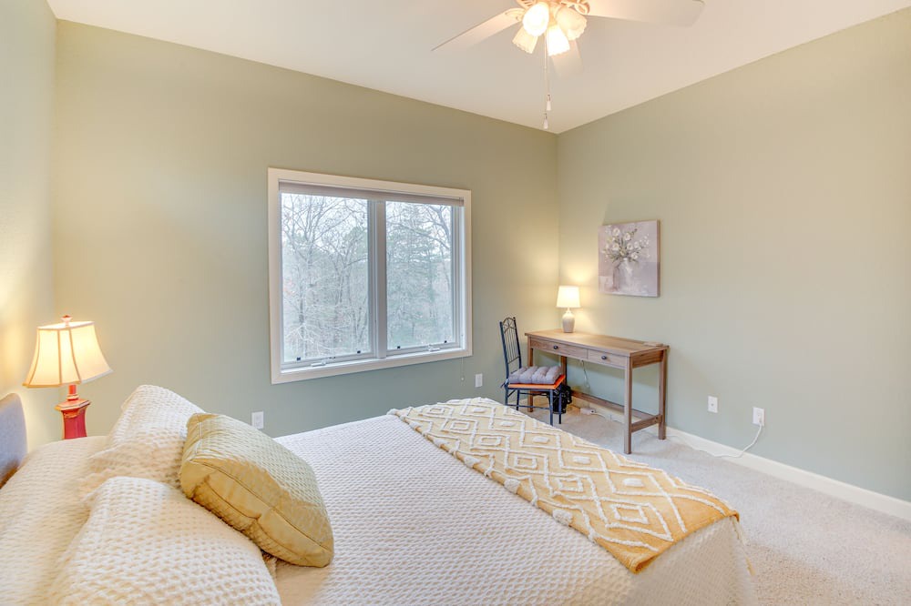 Photo of Bedroom in Hot Springs Village