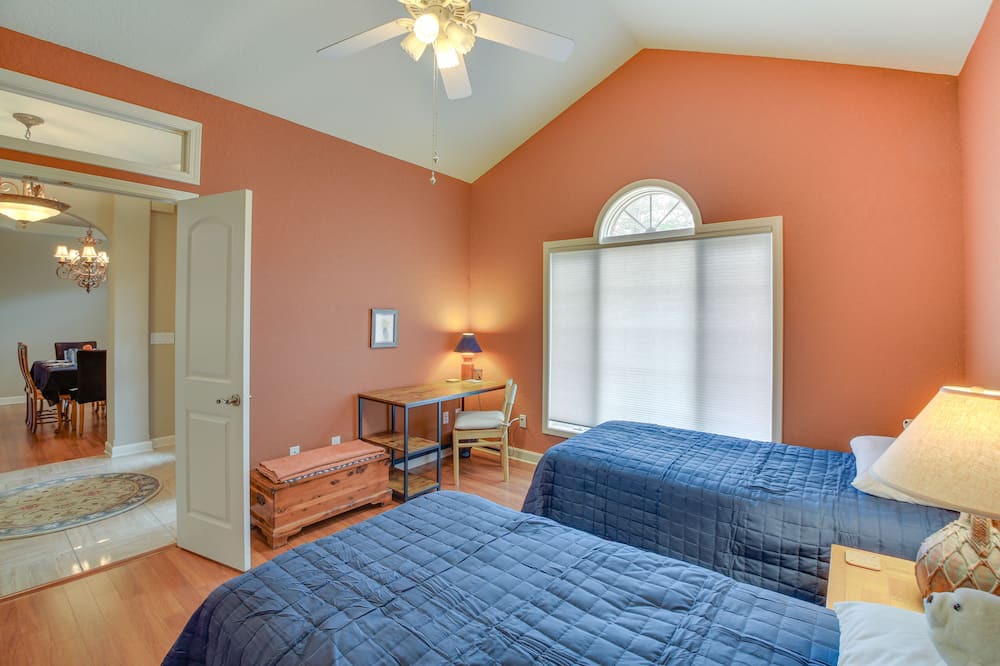 Photo of Bedroom in Hot Springs Village