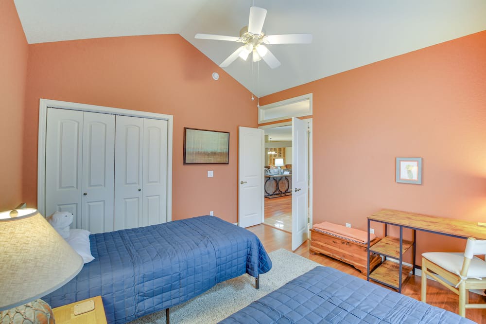 Photo of Bedroom in Hot Springs Village
