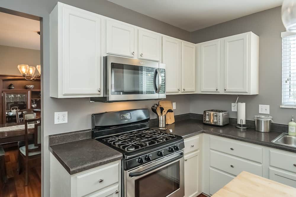Photo of Kitchen in O'Fallon