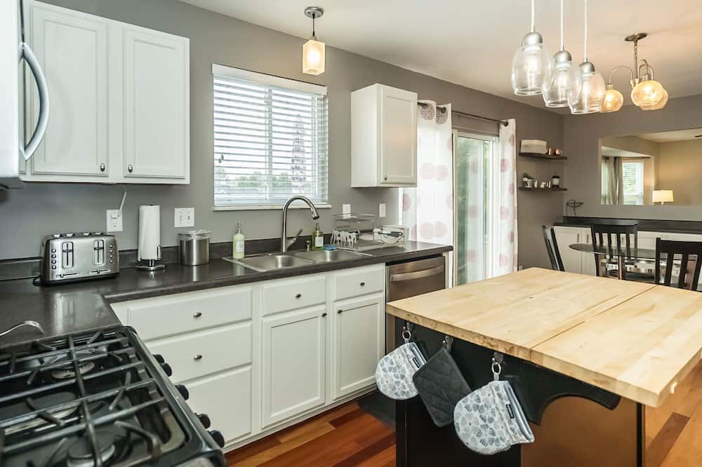 Photo of Kitchen in O'Fallon