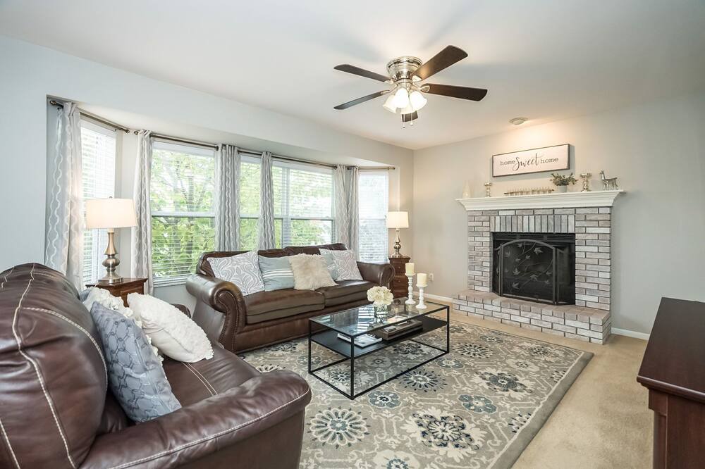 Photo of Livingroom in O'Fallon