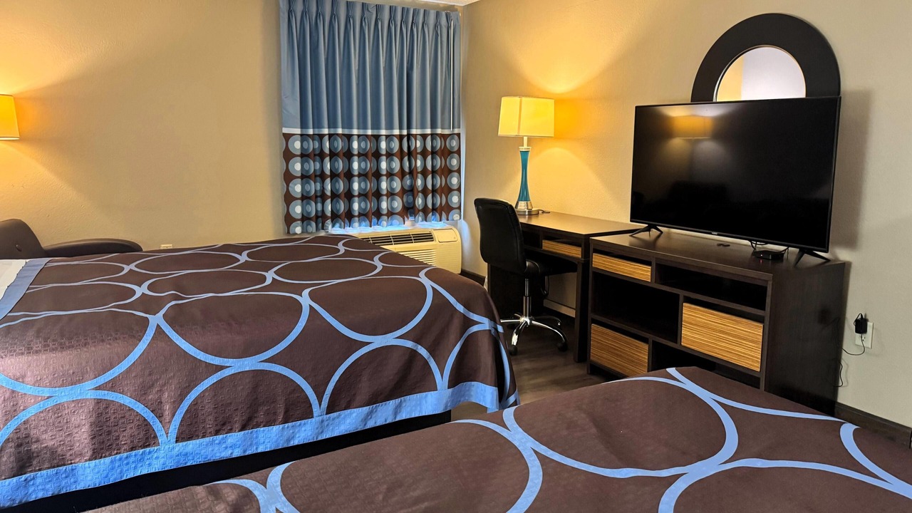 Photo of Bedroom in Booneville