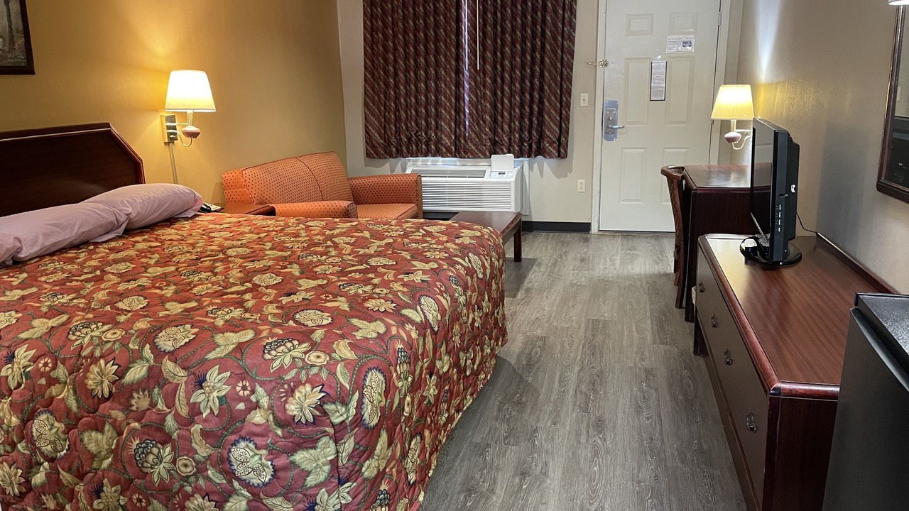 Photo of Bedroom in Vicksburg