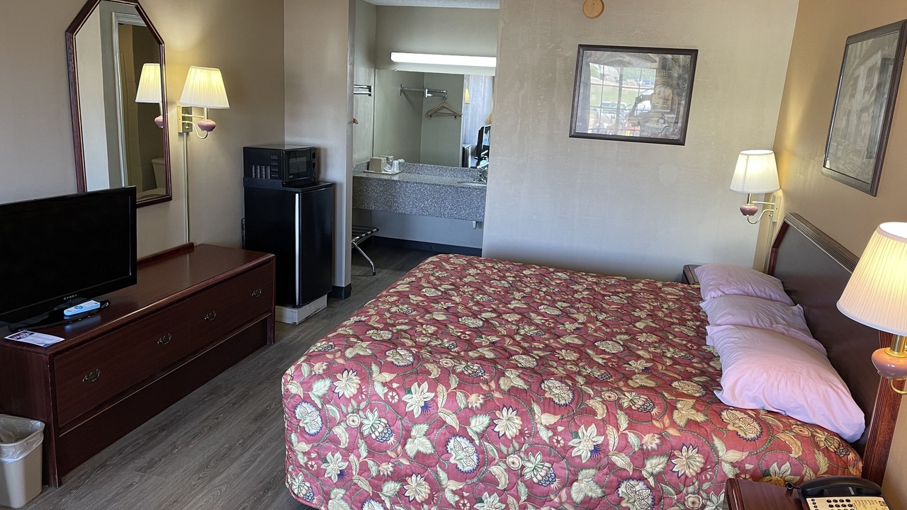 Photo of Bedroom in Vicksburg