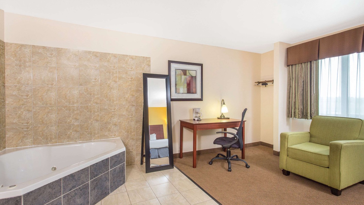 Photo of Livingroom in Dubuque