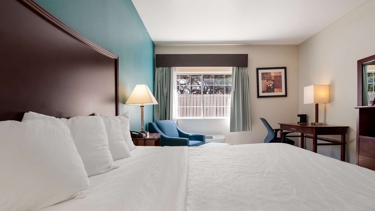 Photo of Bedroom in Topeka