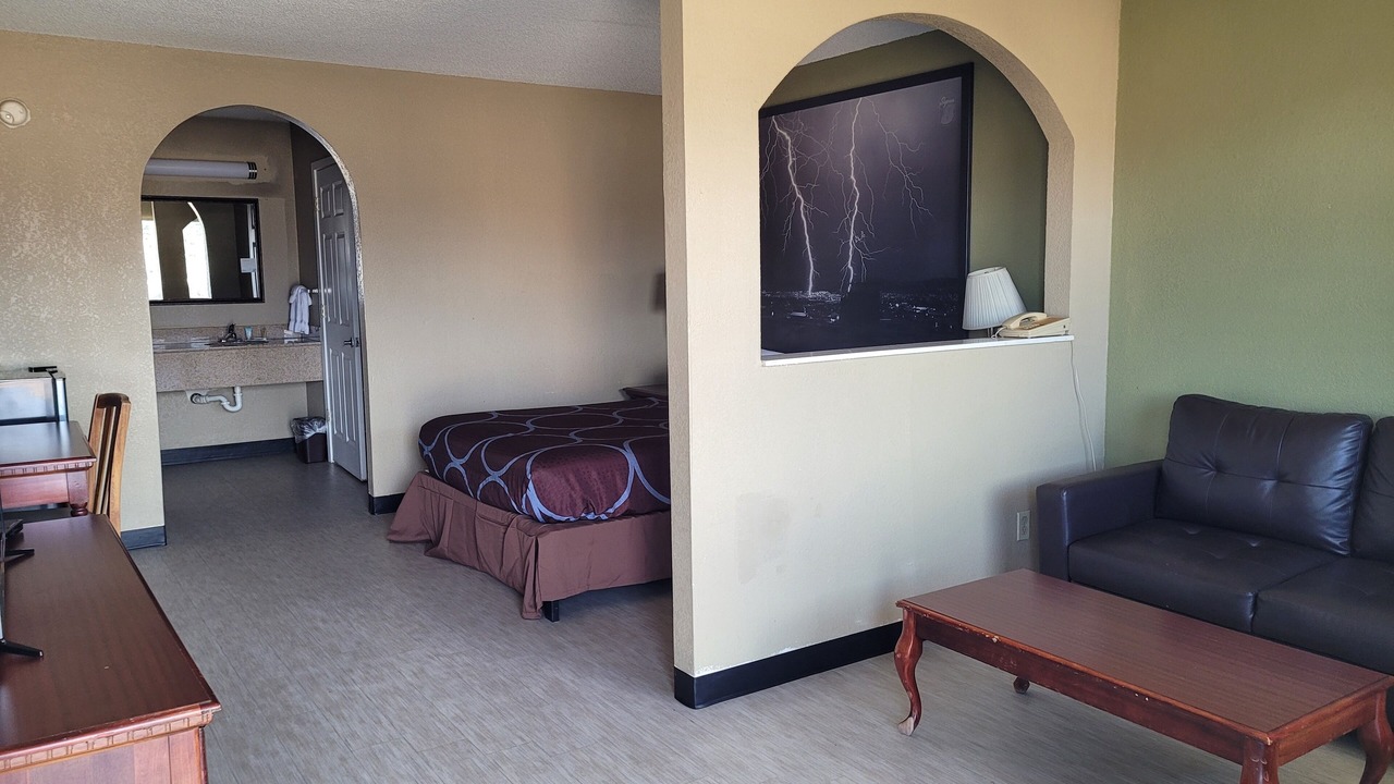 Photo of Bedroom in Caddo Valley