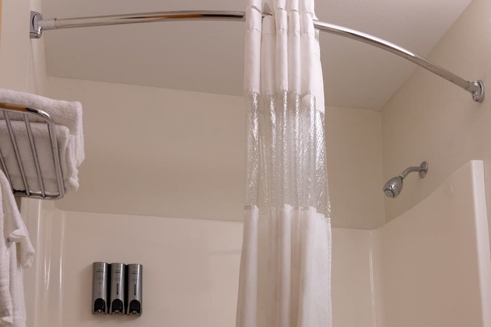 Photo of Bathroom in Carlyle Lake