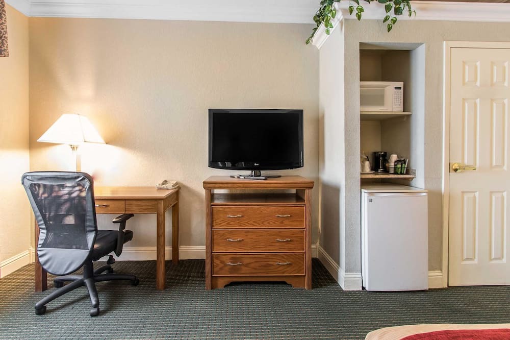Photo of Bedroom in Central Oklahoma City