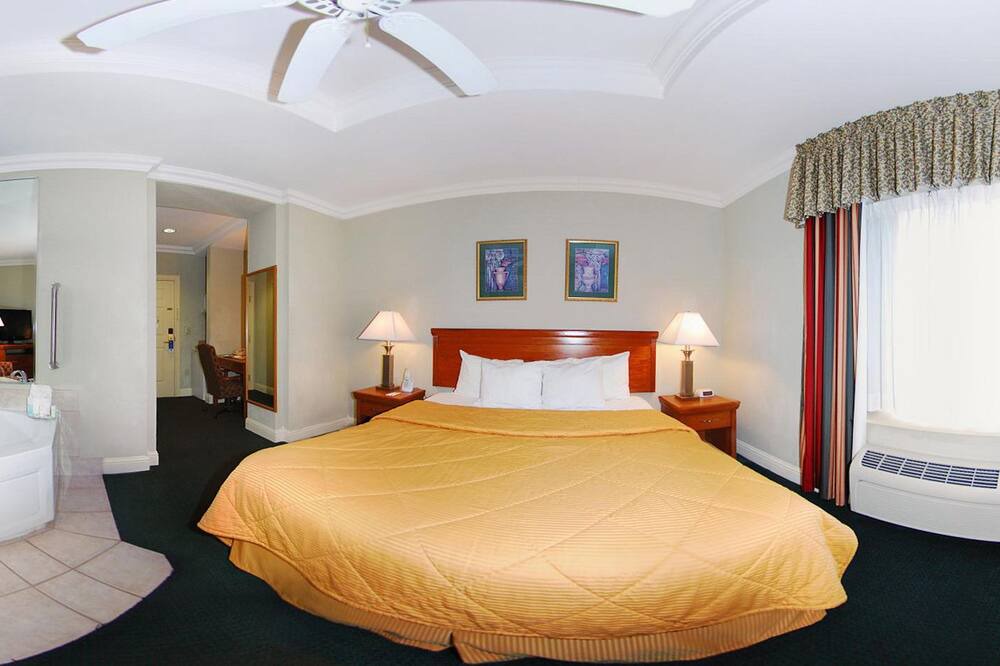 Photo of Bedroom in Central Oklahoma City