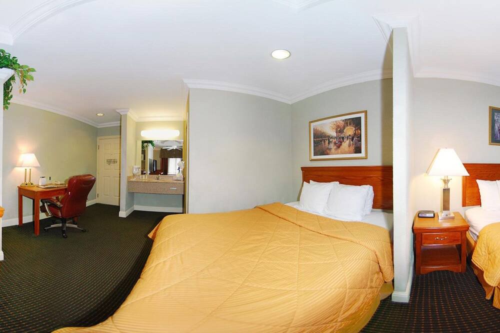 Photo of Bedroom in Central Oklahoma City