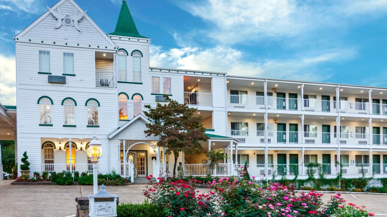 Photo of Buildings in Eureka Springs