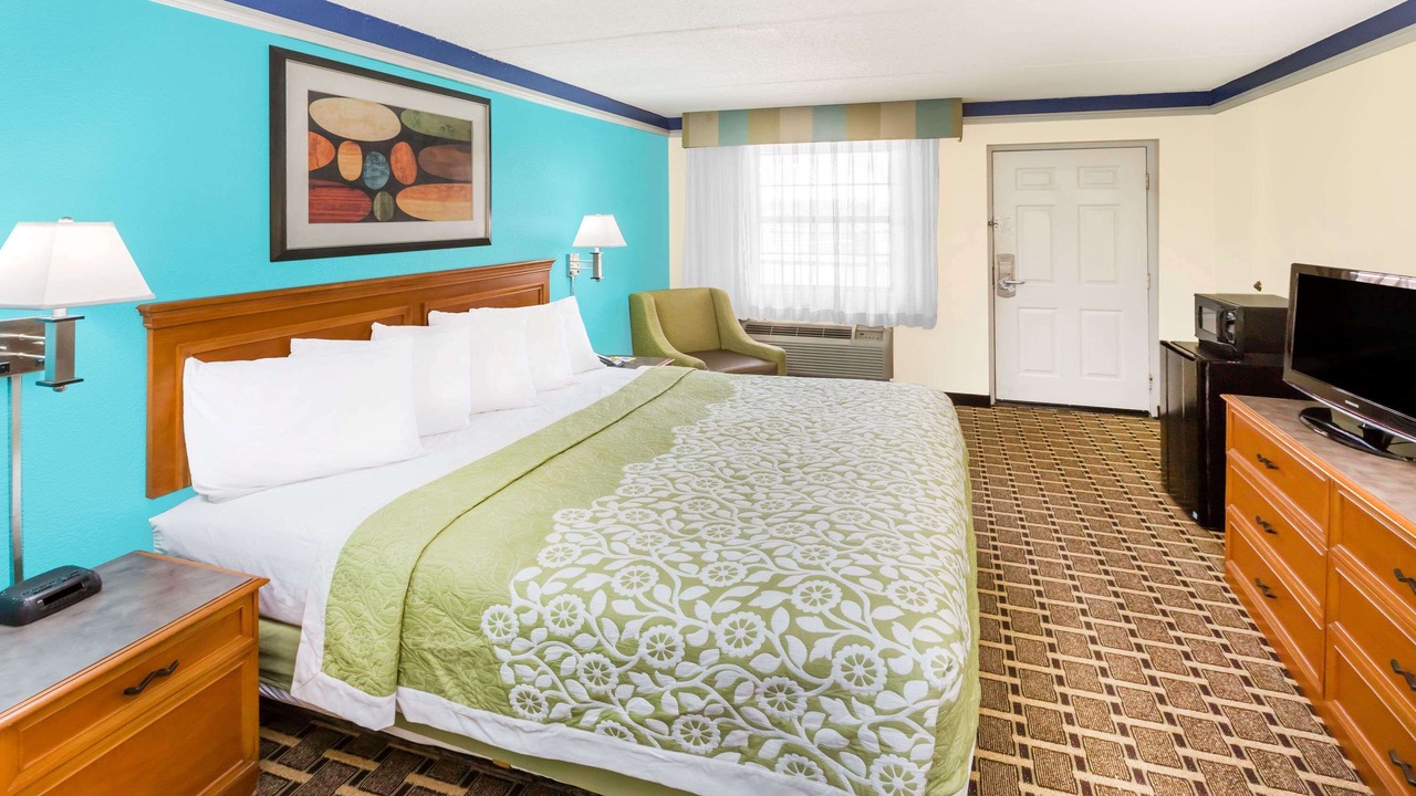 Photo of Bedroom in Little Rock Medical District