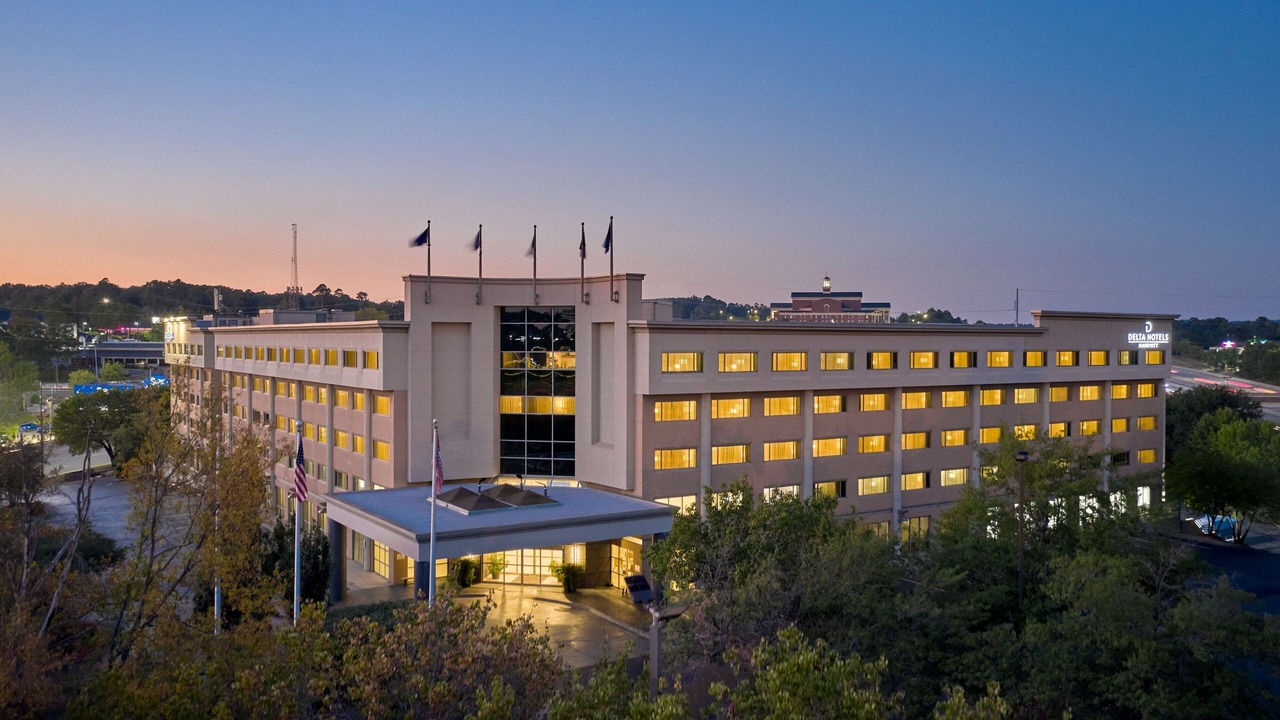 Photo of Buildings in Little Rock