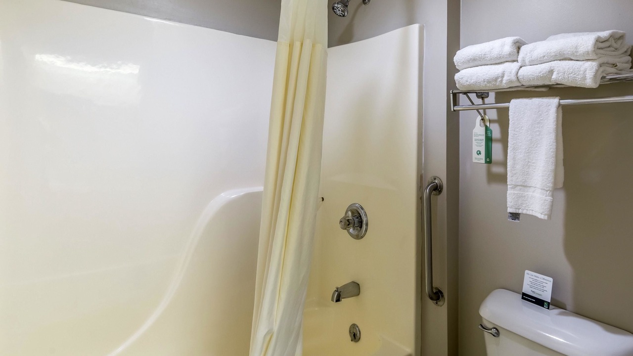 Photo of Bathroom in Rolla
