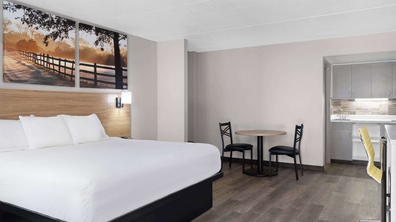 Photo of Bedroom in Conway