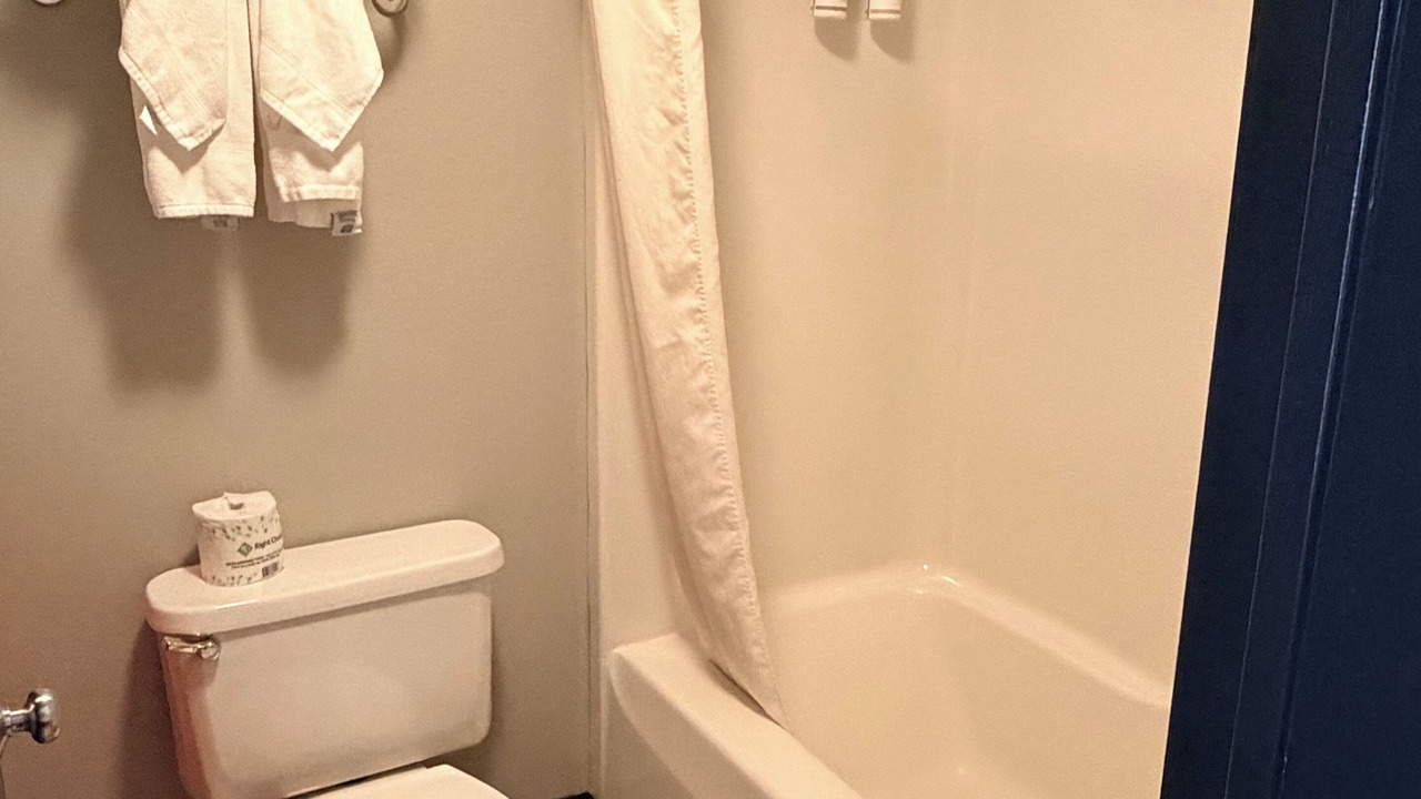 Photo of Bathroom in Macomb