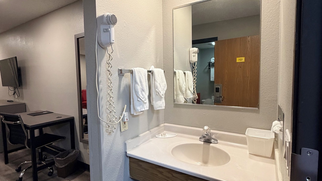 Photo of Bathroom in Macomb