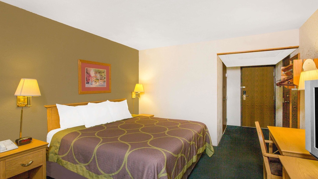 Photo of Bedroom in Blytheville