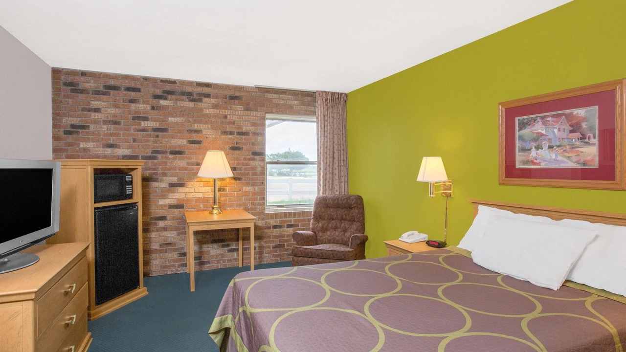 Photo of Bedroom in Blytheville