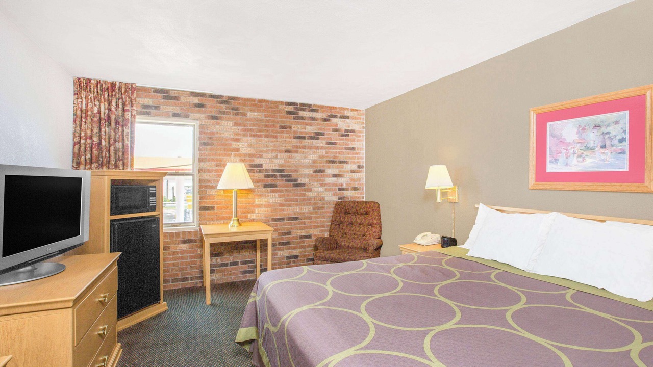 Photo of Bedroom in Blytheville