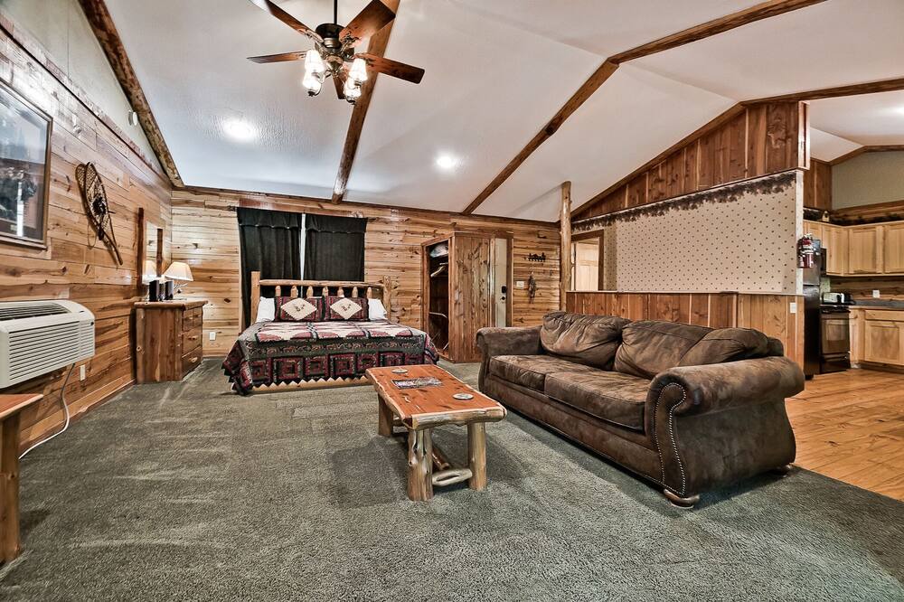 Photo of Livingroom in Sylvan Shores