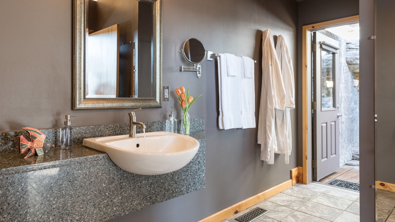 Photo of Bathroom in Sylvan Shores