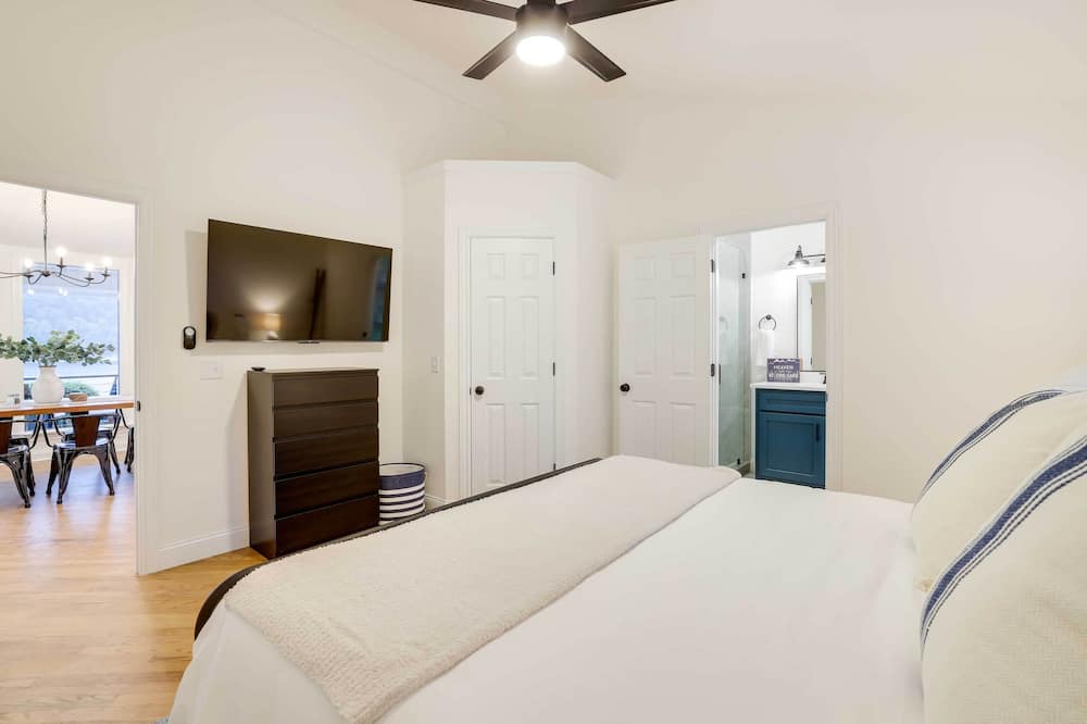 Photo of Bedroom in Lowell