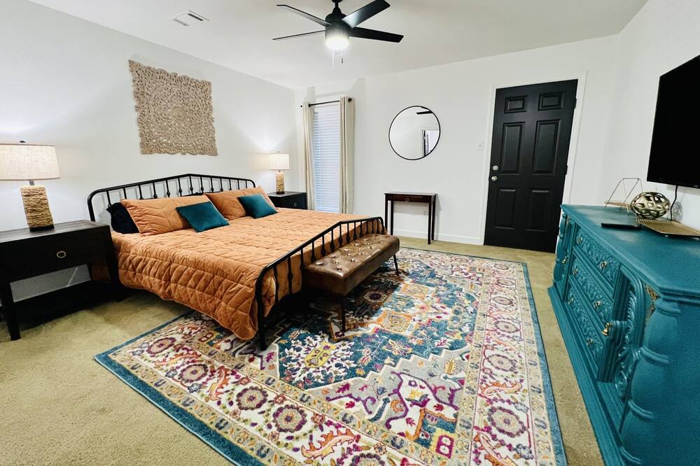 Photo of Bedroom in Conway