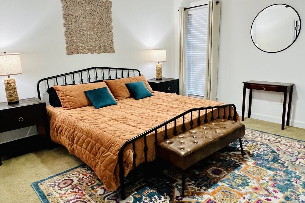 Photo of Bedroom in Conway
