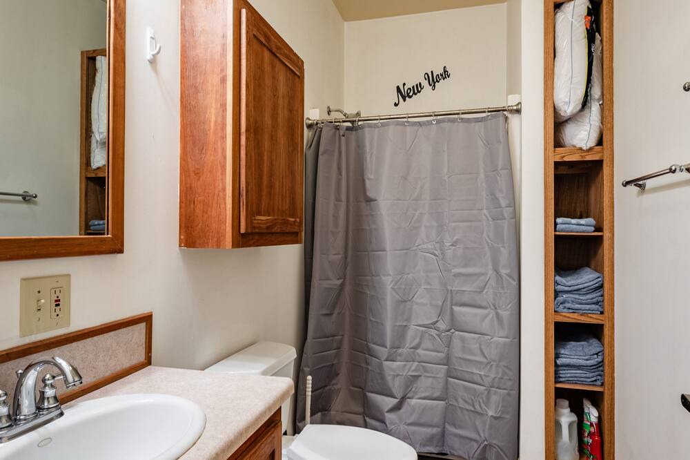 Photo of Bathroom in De Soto
