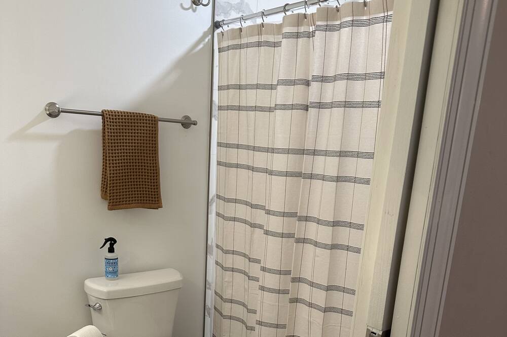 Photo of Bathroom in Ashland City