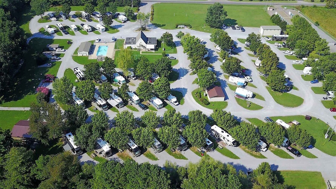 Photo of Outdoor in Clarksville