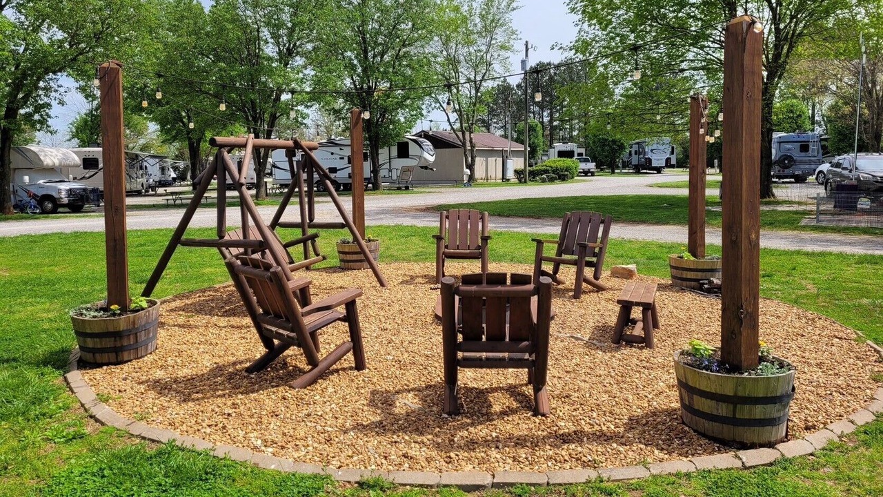 Photo of Outdoor in Clarksville