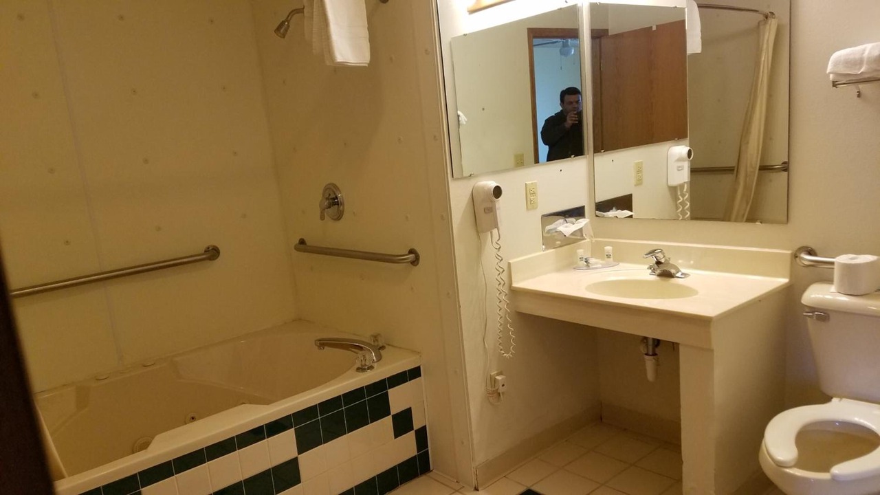 Photo of Bathroom in Friendship