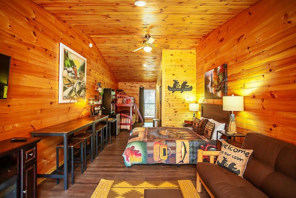 Photo of Bedroom in Benton