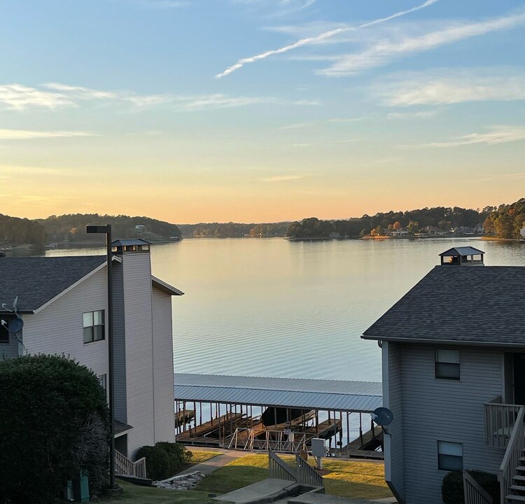 Photo of Others in Lake Hamilton