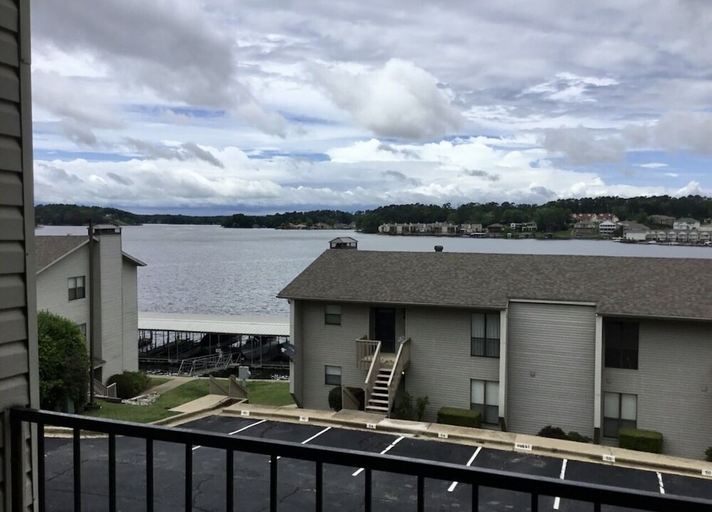 Photo of Others in Lake Hamilton