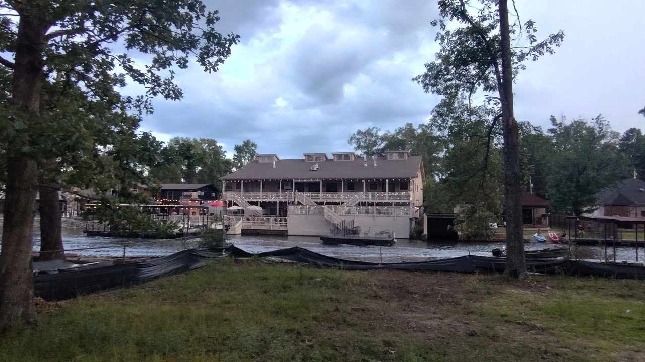 Photo of Others in Lake Hamilton