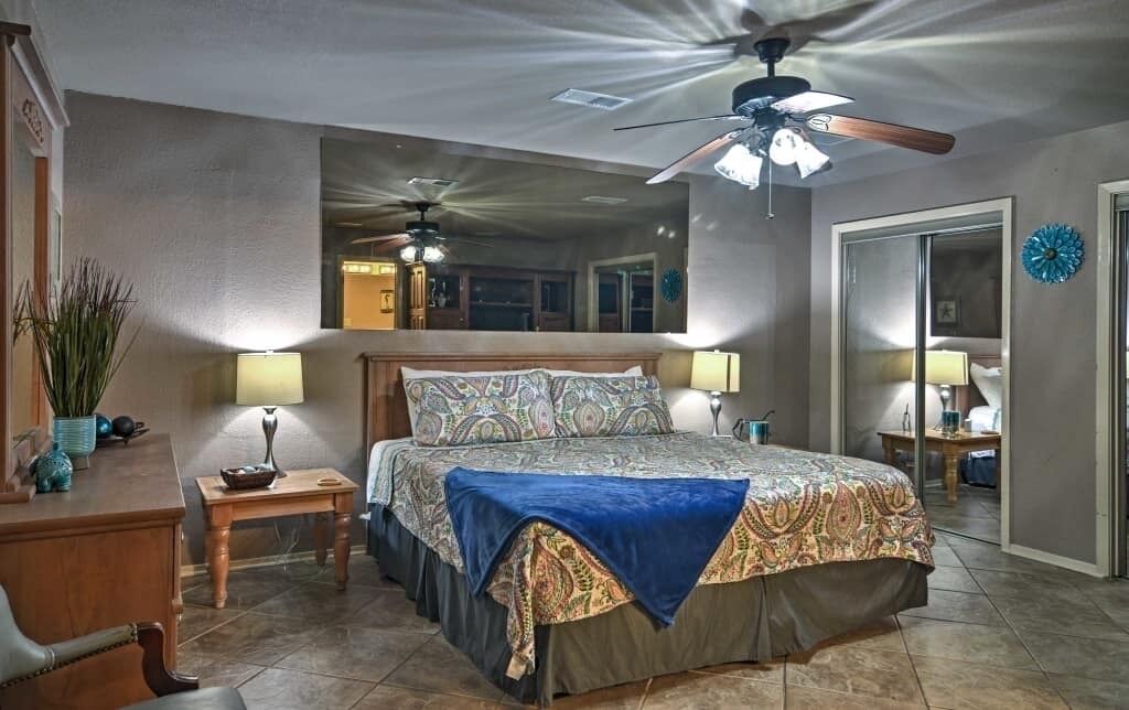 Photo of Bedroom in Lake Hamilton