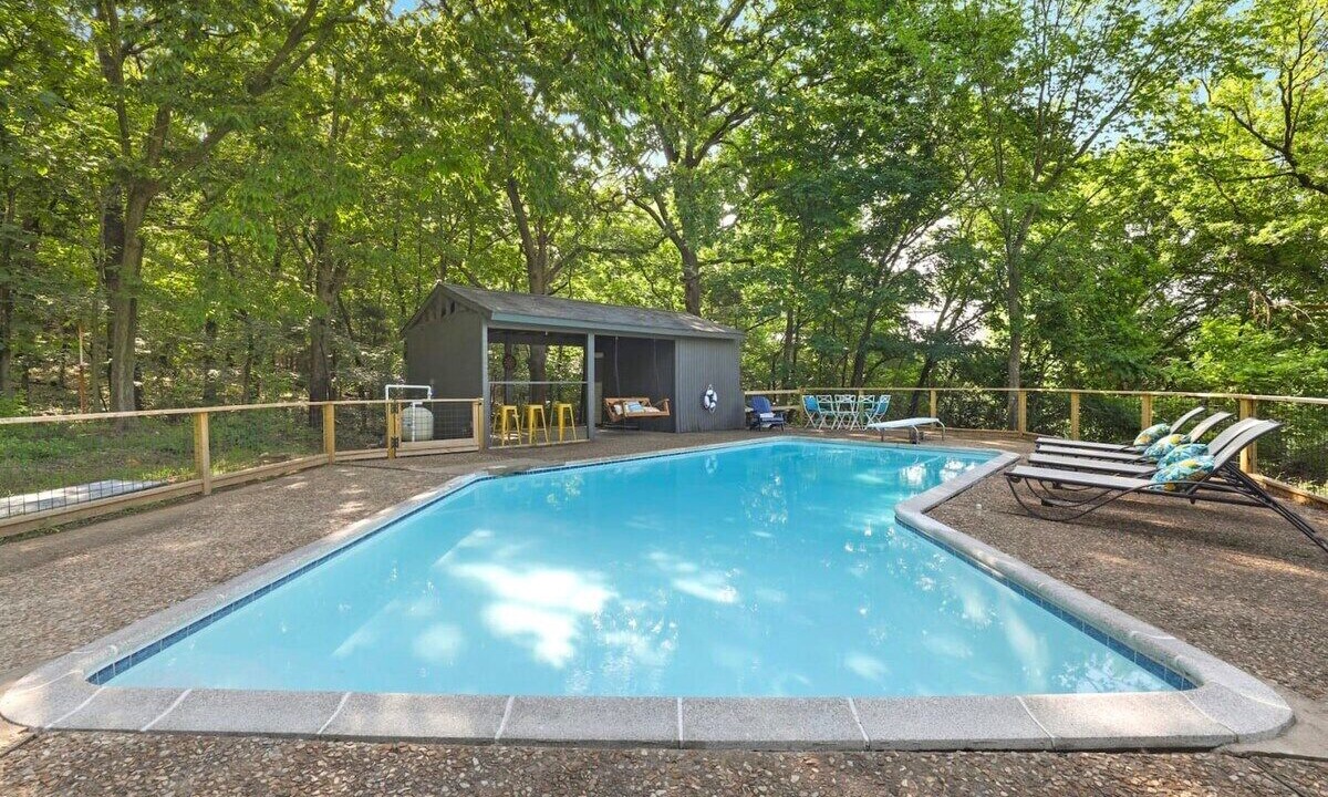 Photo of Outdoor in Fayetteville