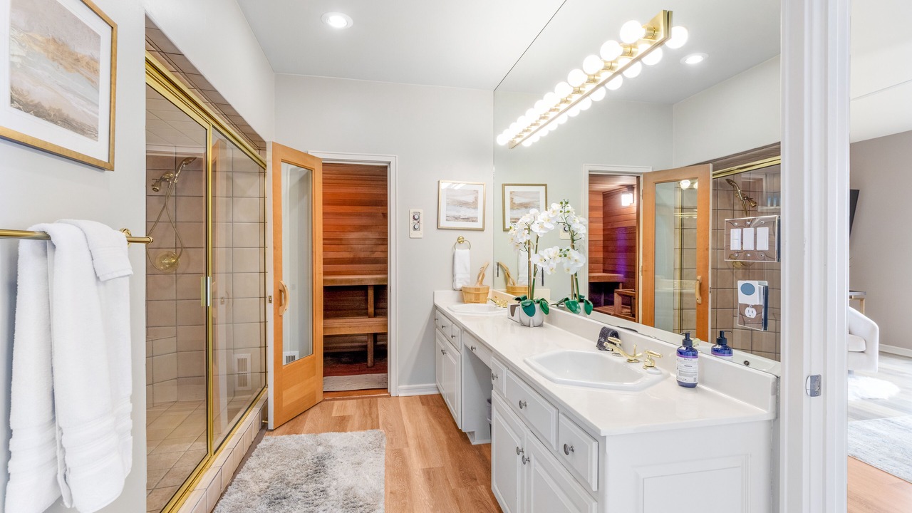 Photo of Bathroom in Mid America
