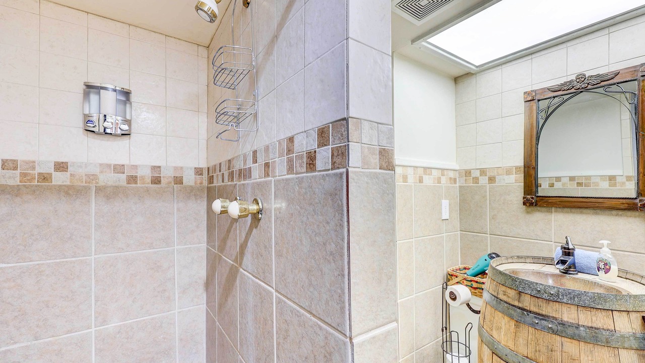 Photo of Bathroom in Holiday Island