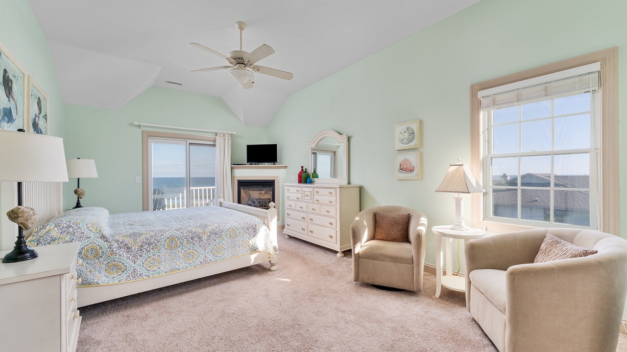 Photo of Bedroom in Southern Shores